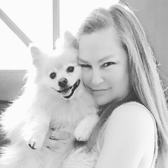 Meet your Posher, Michelle - Picture 1 of 1